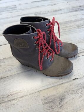 Sorel Grey Canvas & Leather Lace-Up Boots with Red/Pink Laces